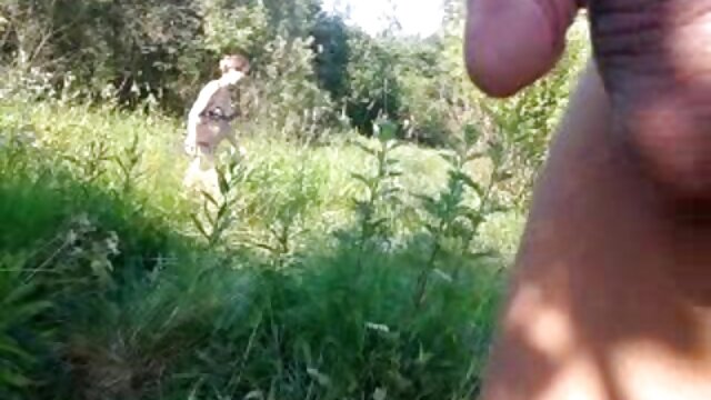 かわいい赤毛の女方を知ってお客様を誘惑 いけ めん エッチ 動画