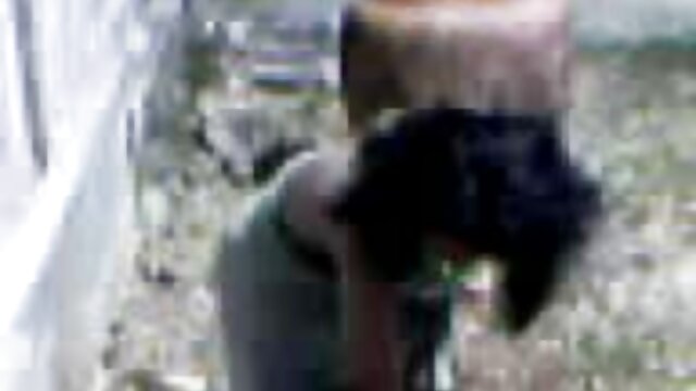 その雌犬はレズビアンとジャグジーの後に快適に感じる エロメン 無 修正 動画
