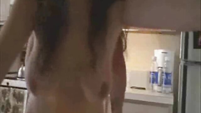 クラスで脱衣若い体操選手 美男 美女 av