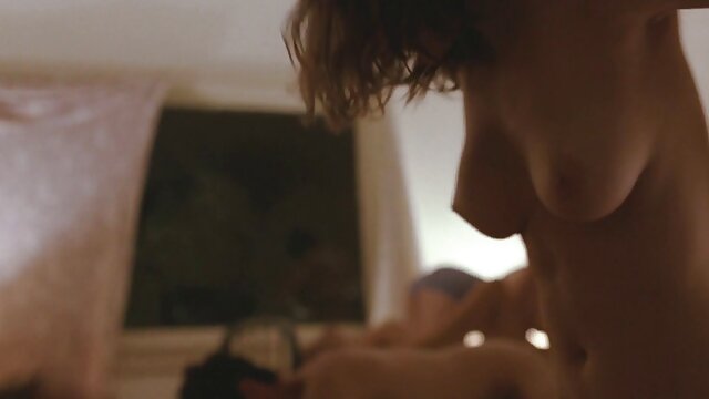 彼女は全体のミゼットチューブを飲み込もうとしたときに彼女はほとんど窒息としてブロンドを与える イケメン アダルト ビデオ